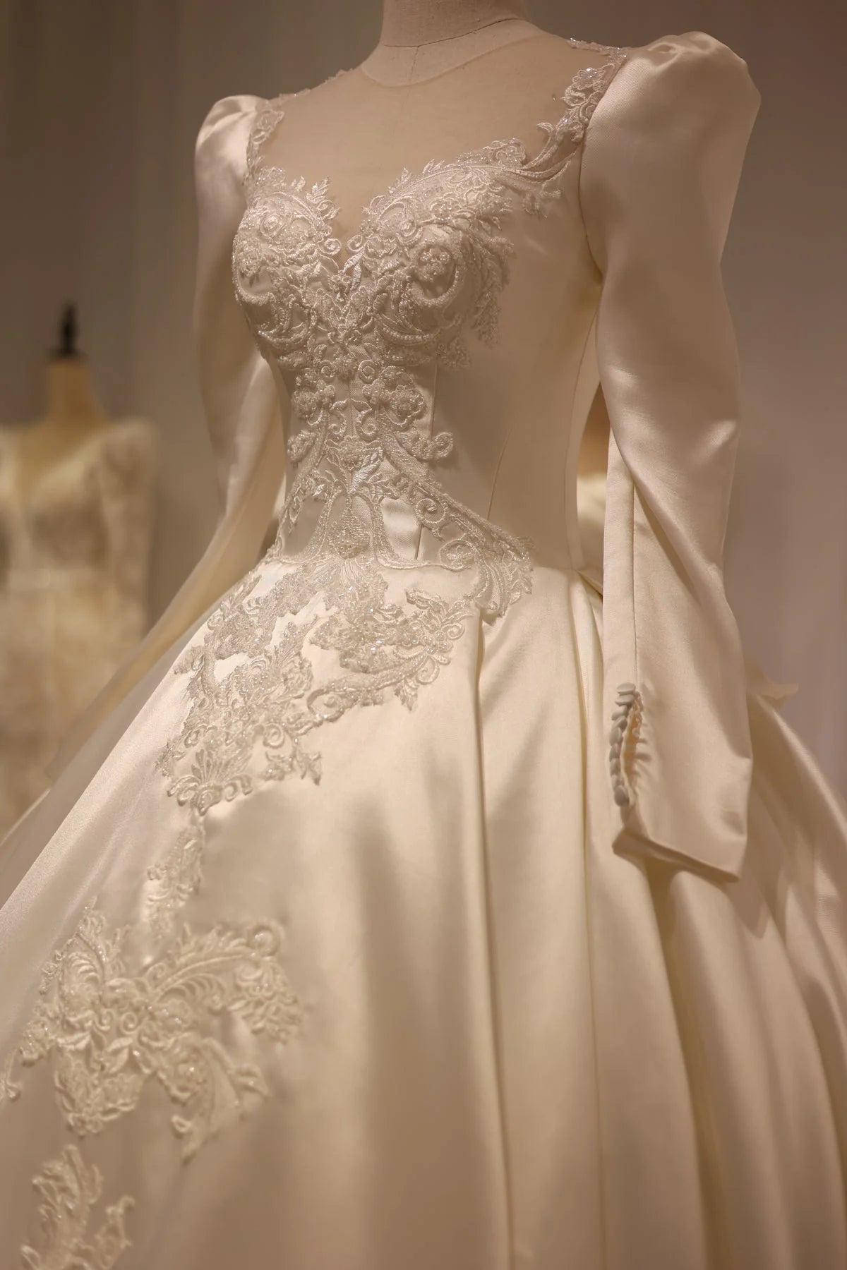 Elegant Satin Wedding Dress Ball Gown with Long Sleeve